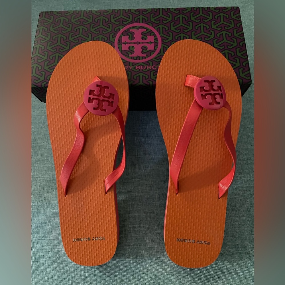 TORY BURCH MINNIE FLIP FLOPS SANDALS SIZE 8